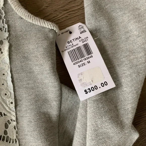 NWT Betina Brooch Cold Shoulder - Picture 2 of 5